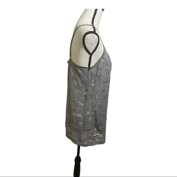 Torrid womens lace grey tank top. Size 1 plus size . Adjustable spaghett… - Picture 4 of 8